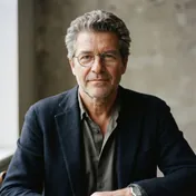 Porträt von Dr. Klaus W.